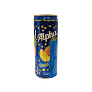 Ananasdryck Alpha Float i blå burk, 250 ml, med fruktbitar på vit bakgrund
