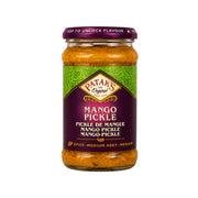 Mango pickle i glasburk med orange innehåll och lila etikett, Patak’s Original