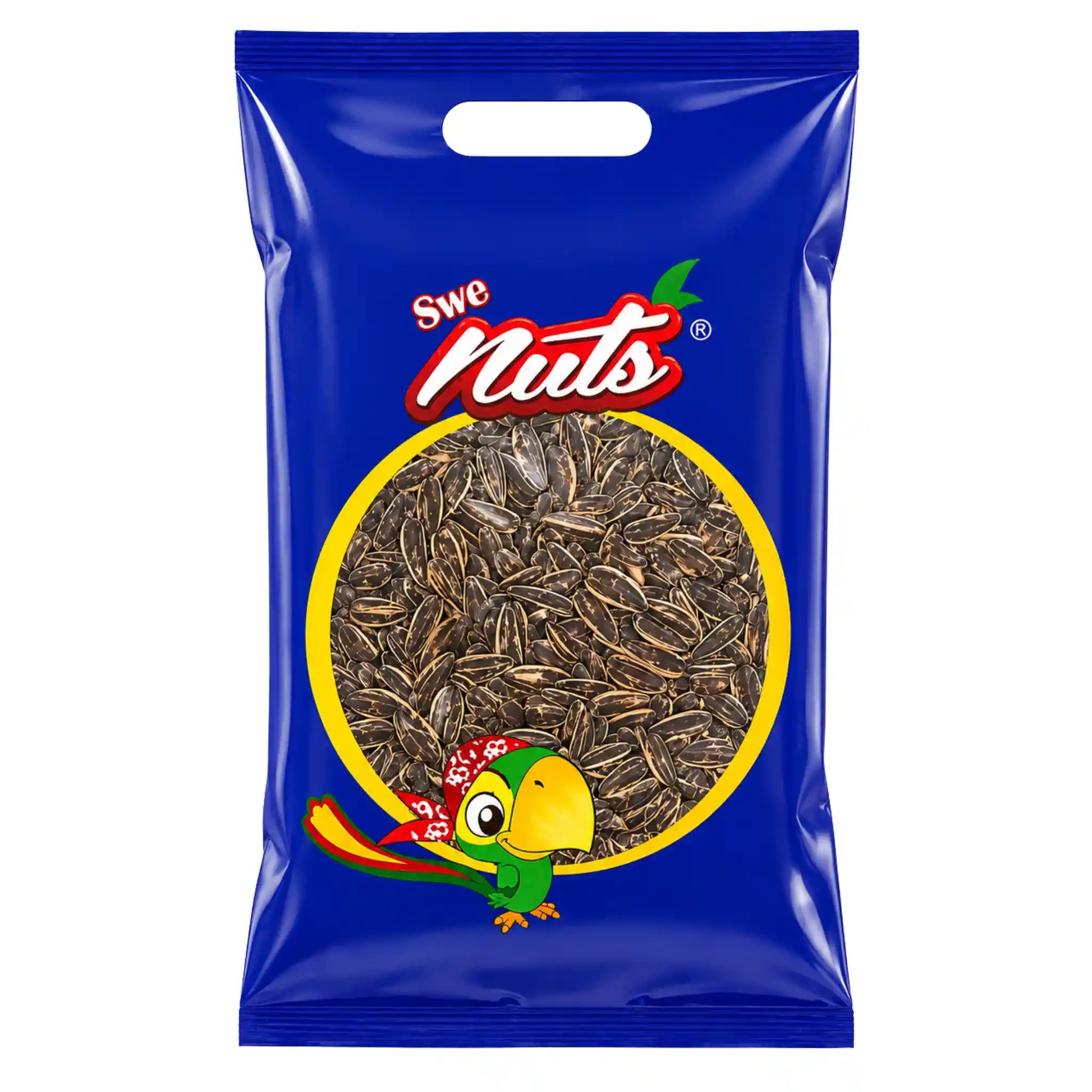 Påse med rostade, saltade solrosfrön i blå förpackning
